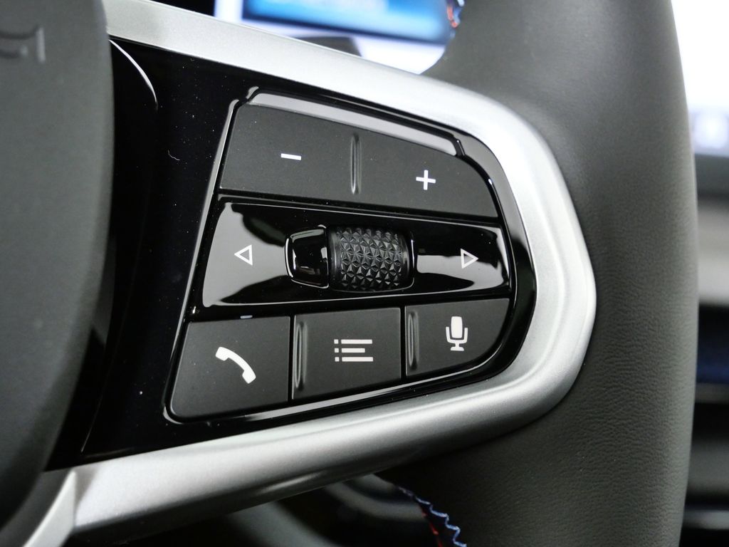 Thumbnail: 2026 BMW i4 - 41