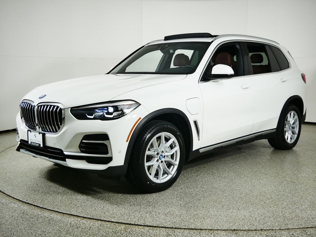 Thumbnail: 2023 BMW X5 - 1
