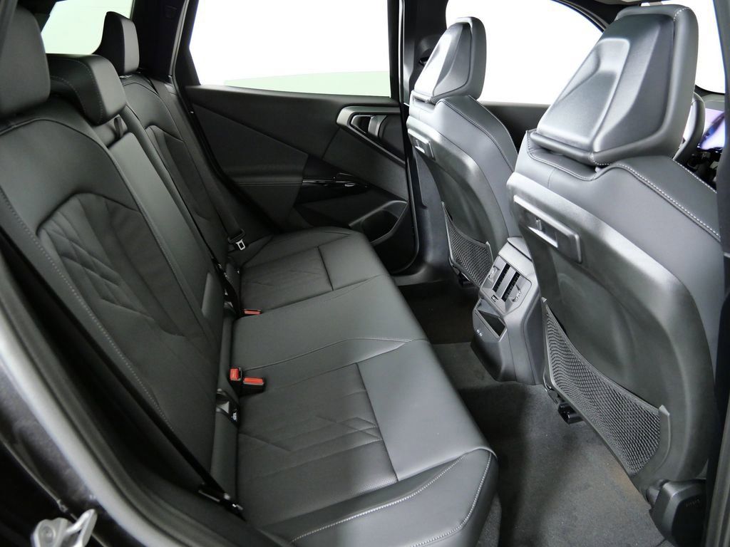 Thumbnail: 2026 BMW X3 - 27