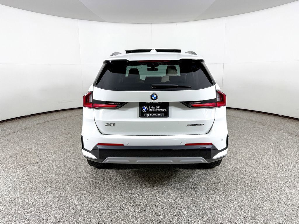 Thumbnail: 2025 BMW X1 - 14