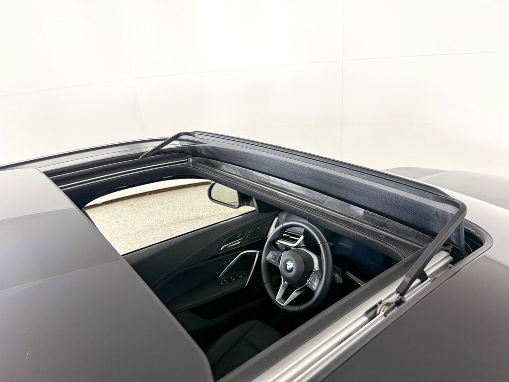 Thumbnail: 2025 BMW X1 - 21