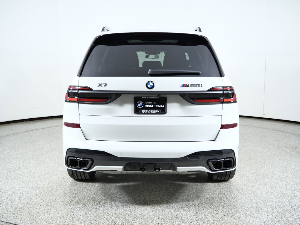 Thumbnail: 2026 BMW X7 - 10
