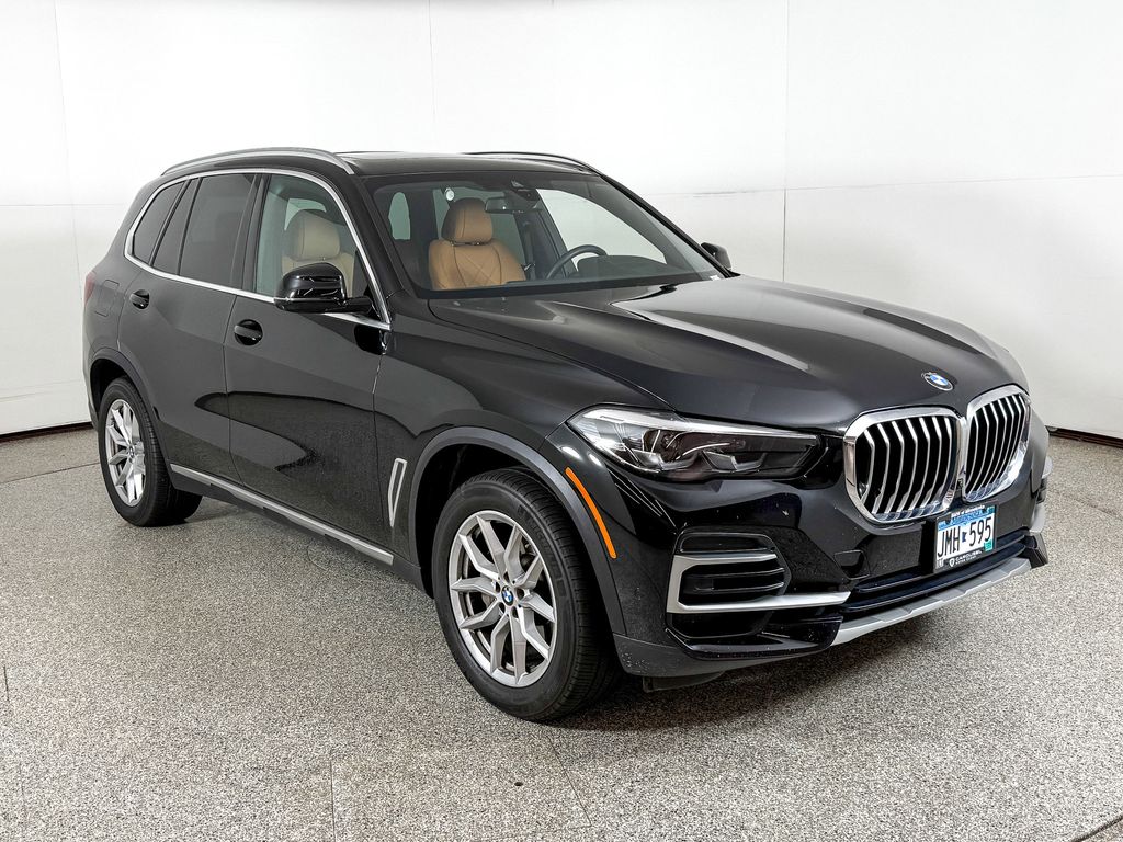 Thumbnail: 2023 BMW X5 - 4