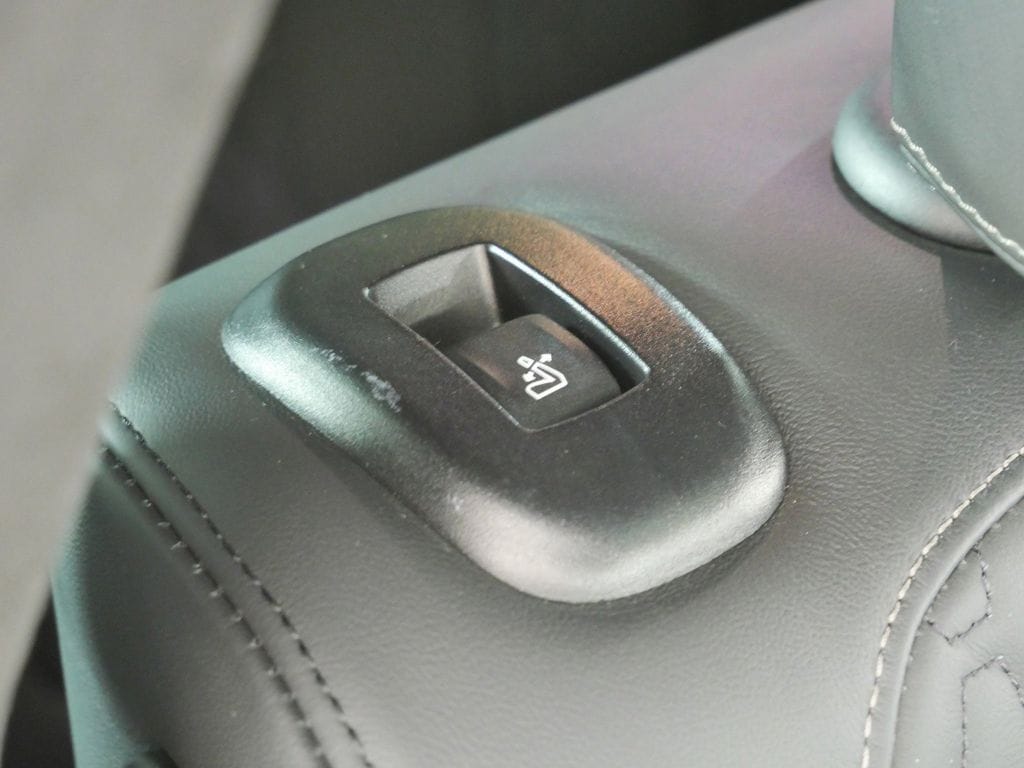 Thumbnail: 2022 BMW X7 - 27