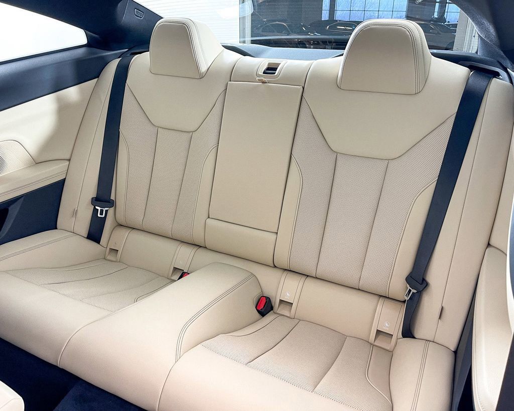 Thumbnail: 2025 BMW 4 Series - 32