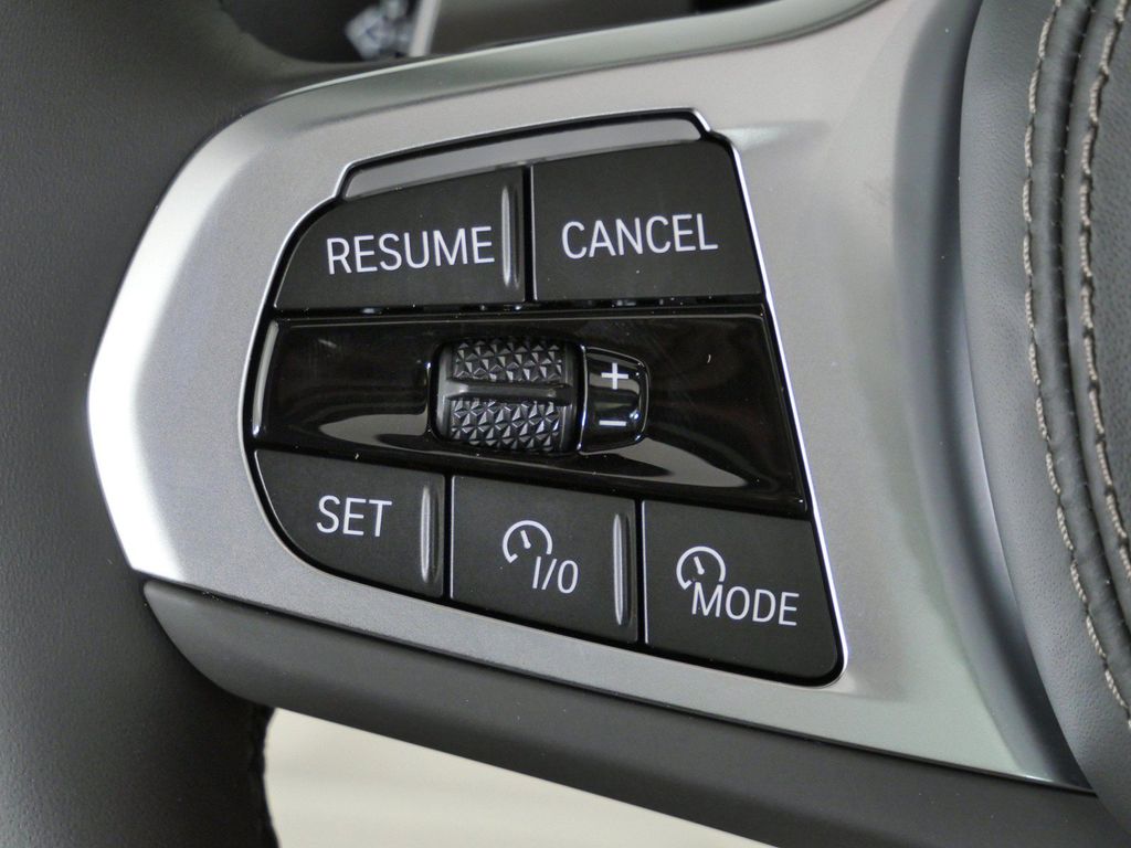 Thumbnail: 2026 BMW X5 - 41