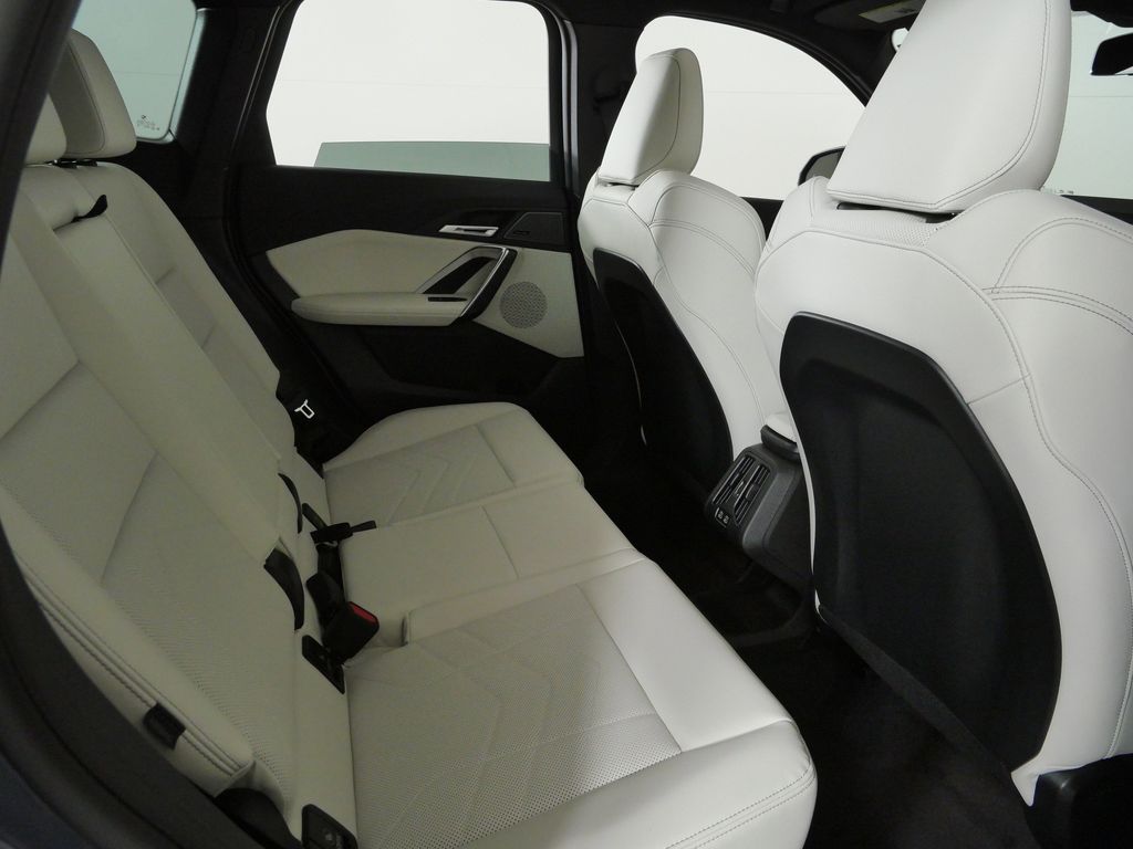 Thumbnail: 2026 BMW X1 - 24