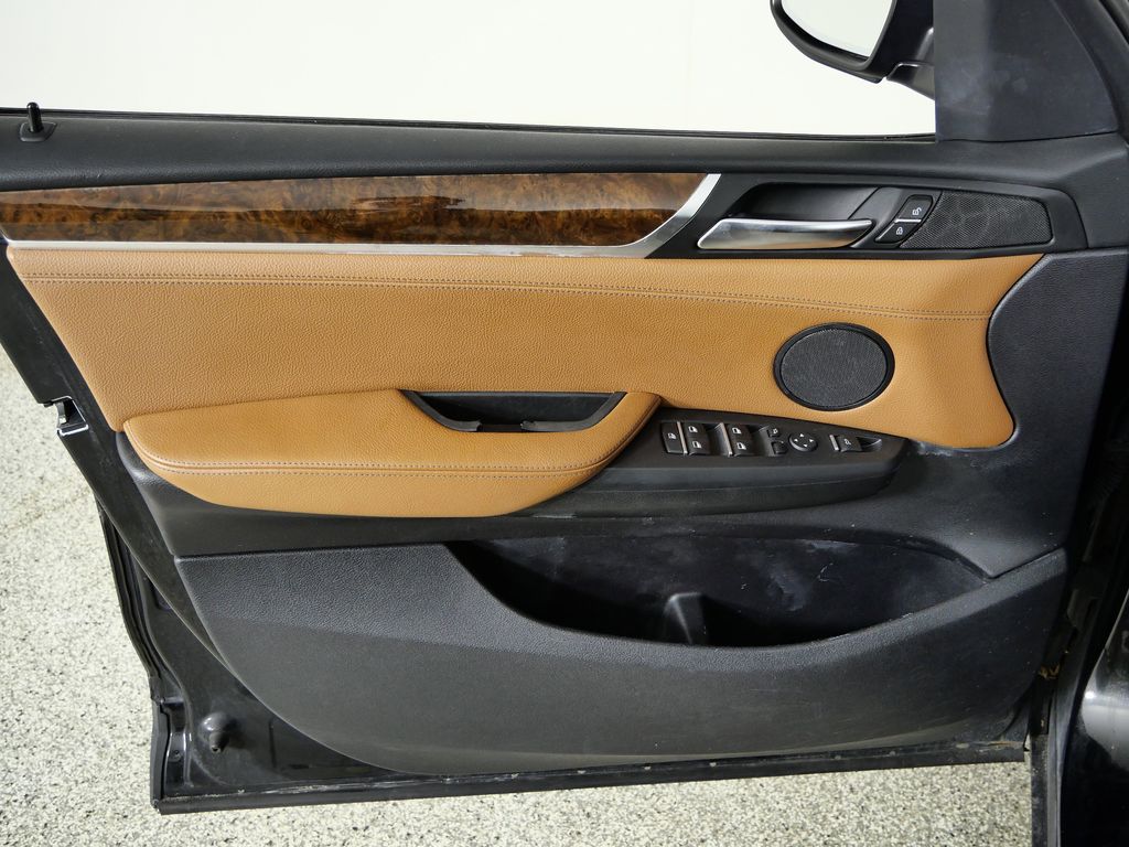 Thumbnail: 2016 BMW X3 - 32