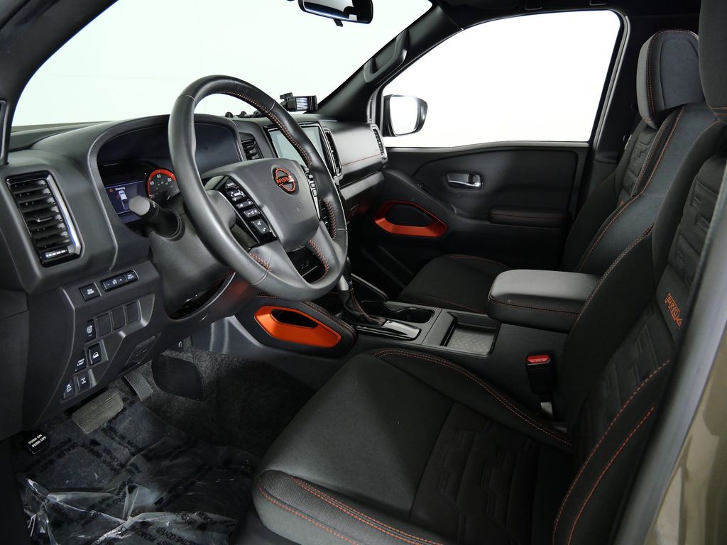 Thumbnail: 2023 Nissan Frontier - 32