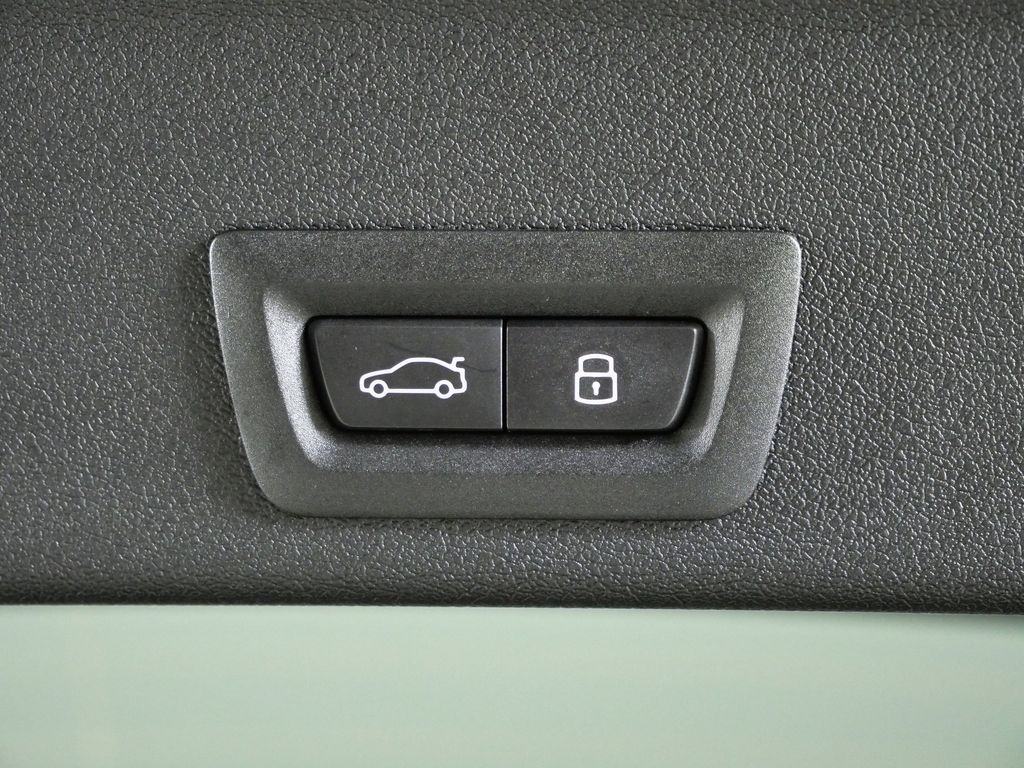 Thumbnail: 2026 BMW X6 - 29