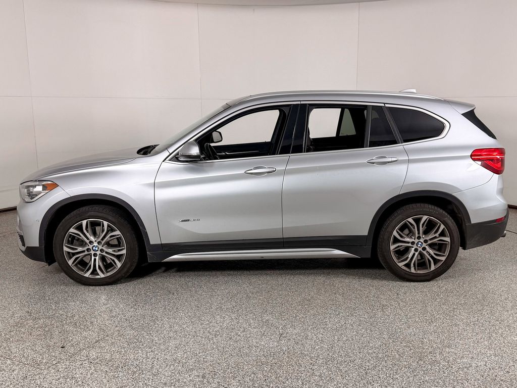 Thumbnail: 2017 BMW X1 - 6