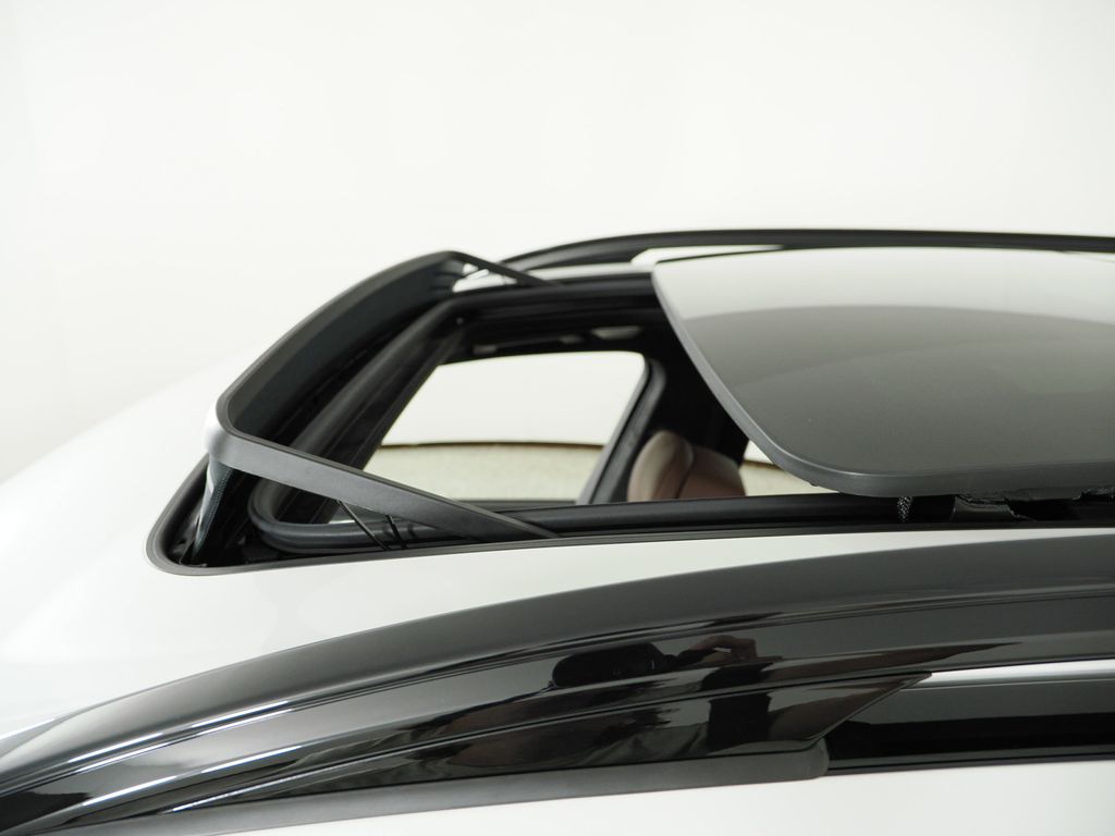 Thumbnail: 2026 BMW X7 - 19