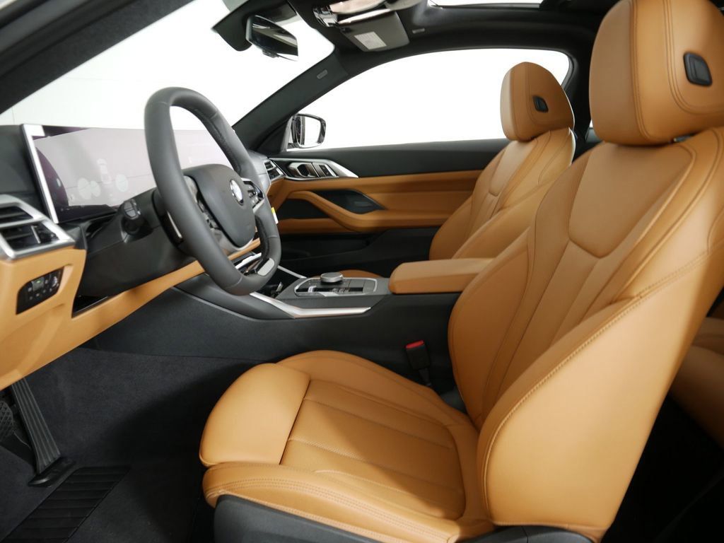 Thumbnail: 2025 BMW 4 Series - 29