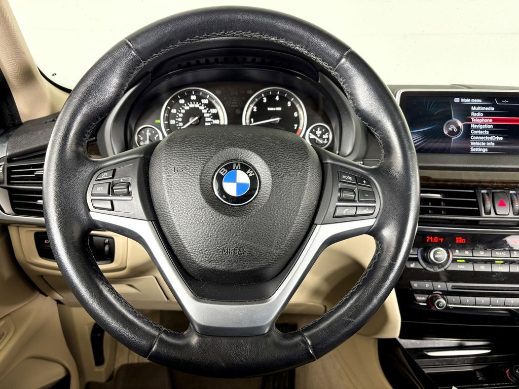 Thumbnail: 2015 BMW X5 - 8