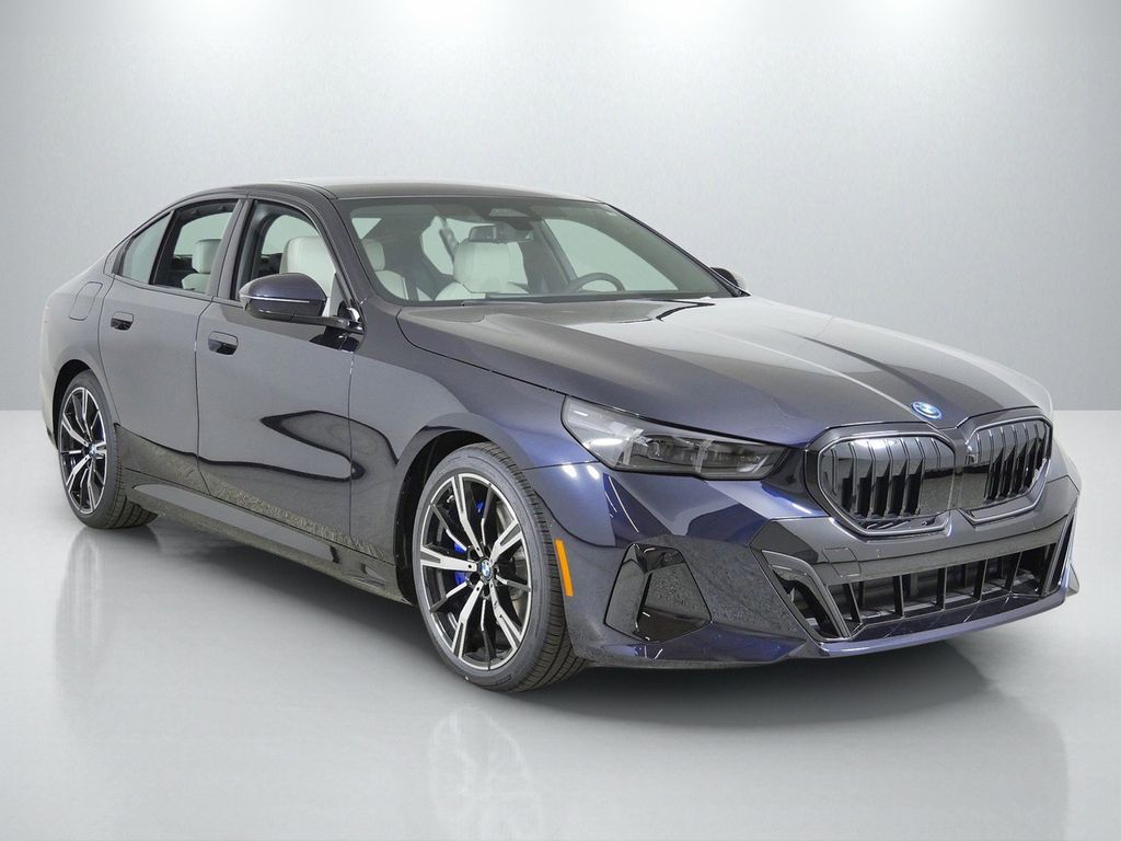 Thumbnail: 2027 BMW 5 Series - 7
