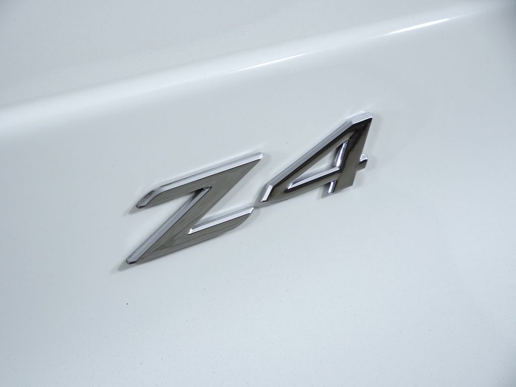 Thumbnail: 2009 BMW Z4 - 13