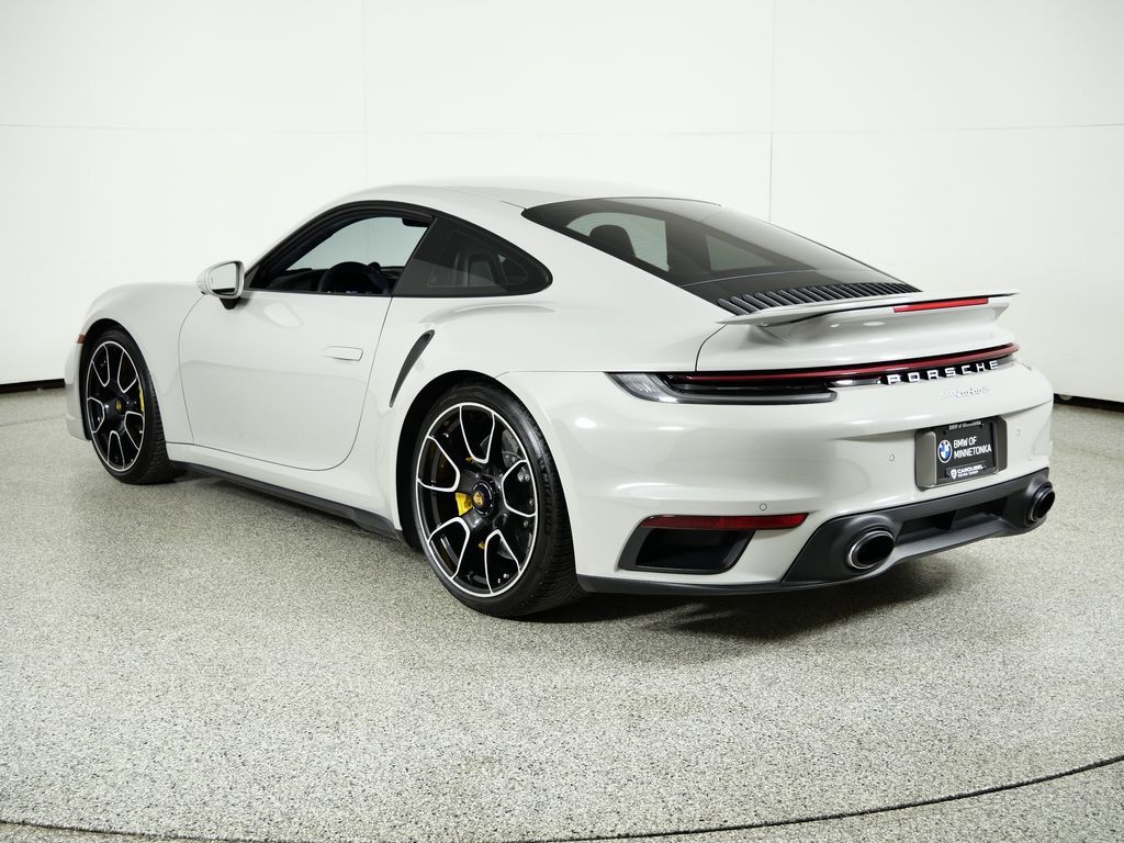 Thumbnail: 2023 Porsche 911 - 15