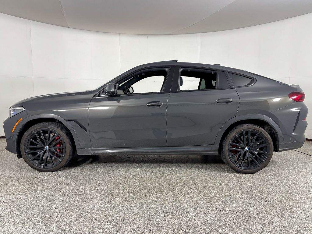Thumbnail: 2021 BMW X6 - 6