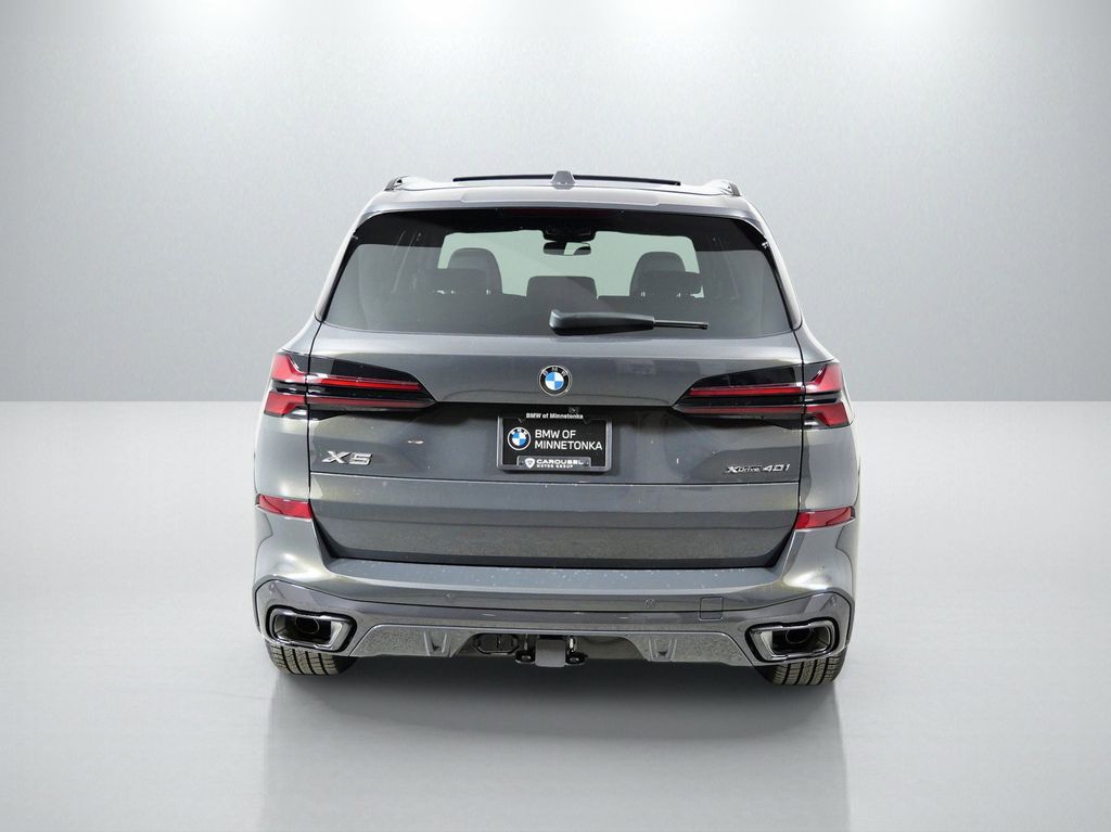 Thumbnail: 2026 BMW X5 - 10