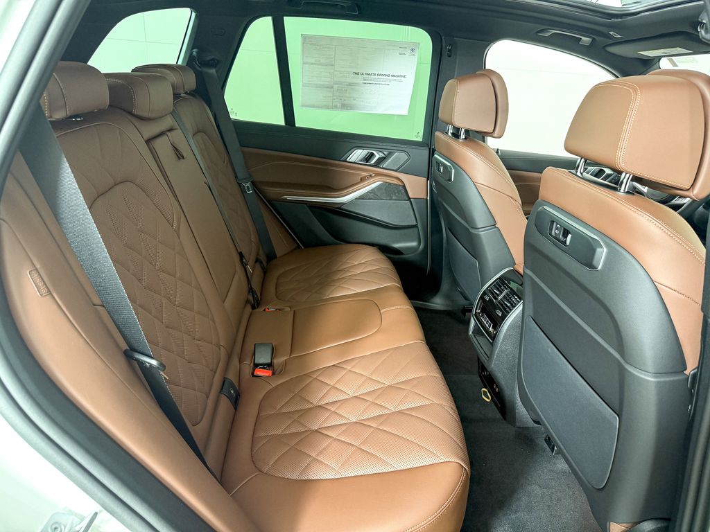 Thumbnail: 2026 BMW X5 - 27