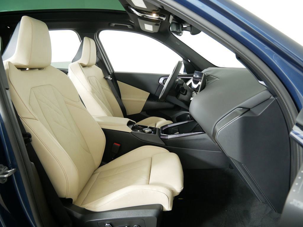 Thumbnail: 2025 BMW X3 - 22