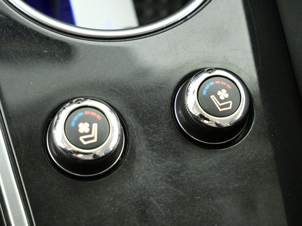 Thumbnail: 2016 Nissan Maxima - 45