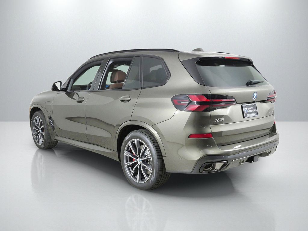Thumbnail: 2026 BMW X5 - 14