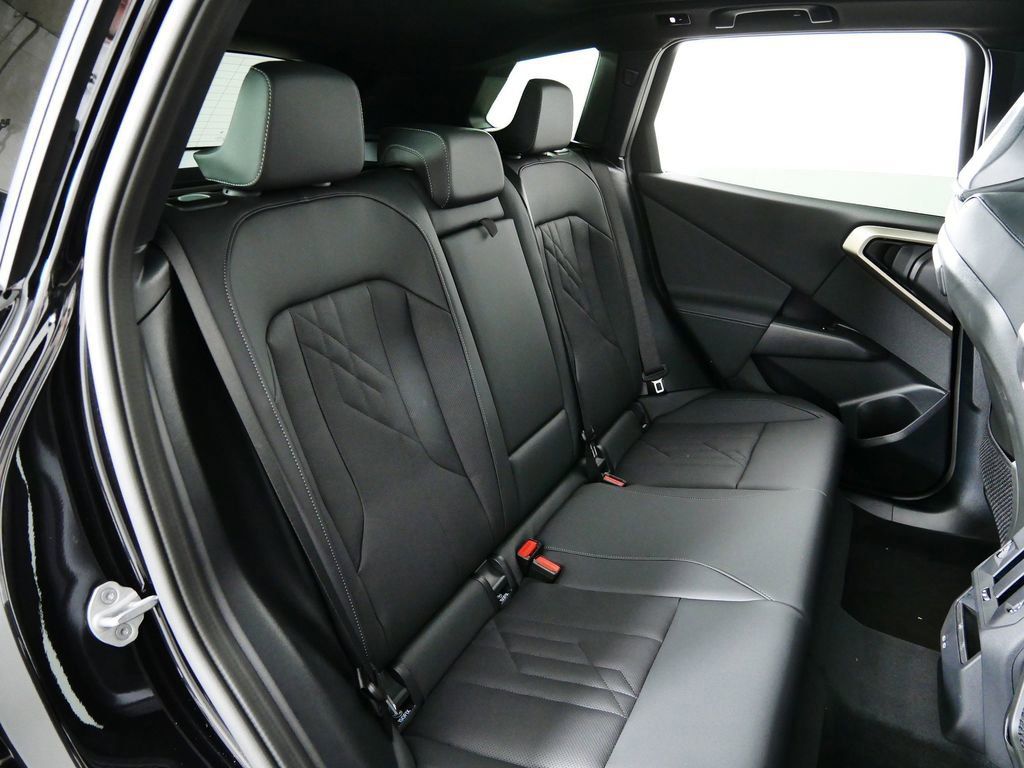 Thumbnail: 2025 BMW X3 - 26