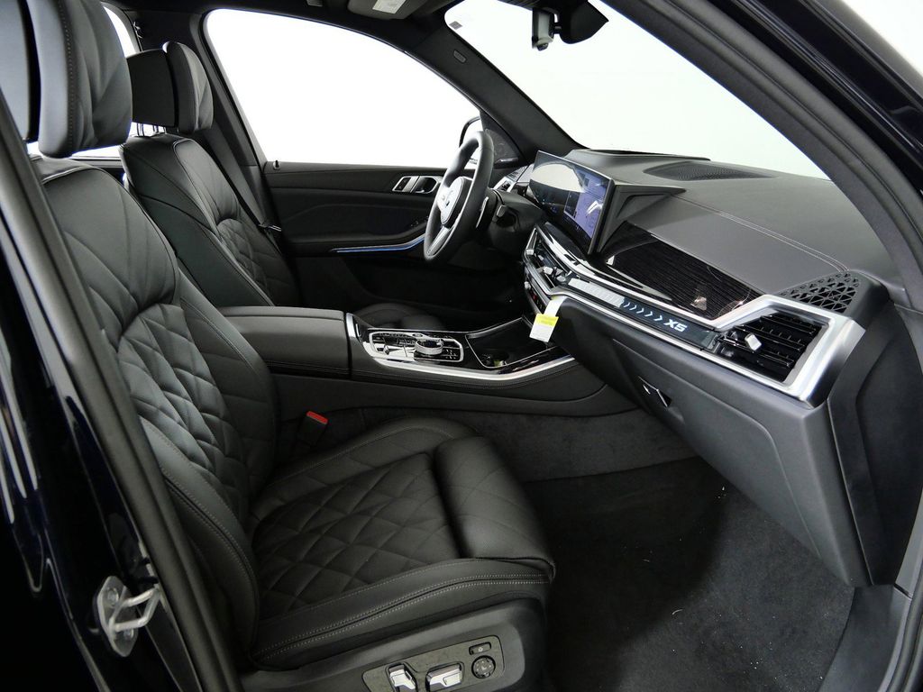 Thumbnail: 2026 BMW X5 - 20