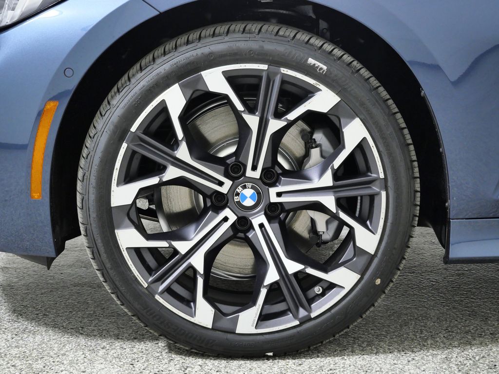 Thumbnail: 2026 BMW 3 Series - 17