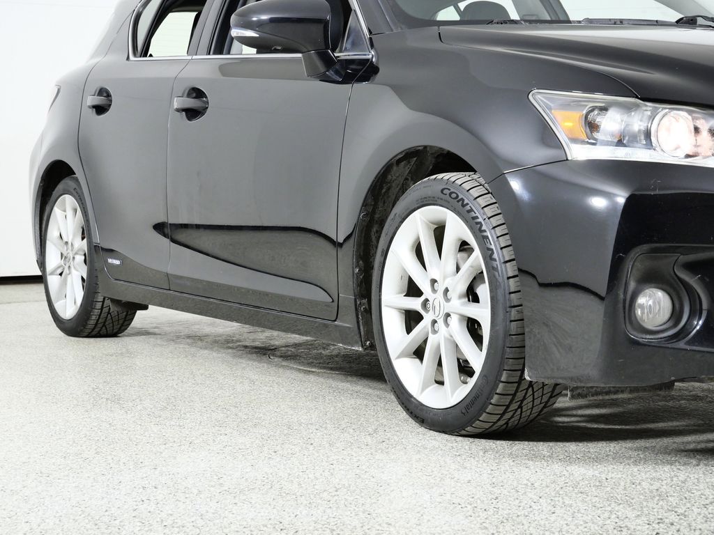 Thumbnail: 2013 Lexus CT - 7