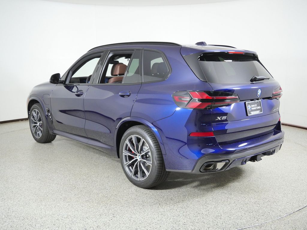 Thumbnail: 2026 BMW X5 - 14