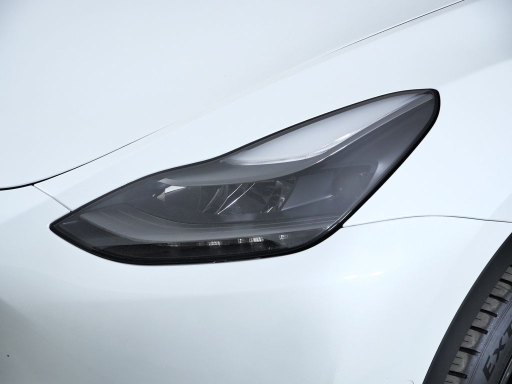 Thumbnail: 2022 Tesla Model Y - 4