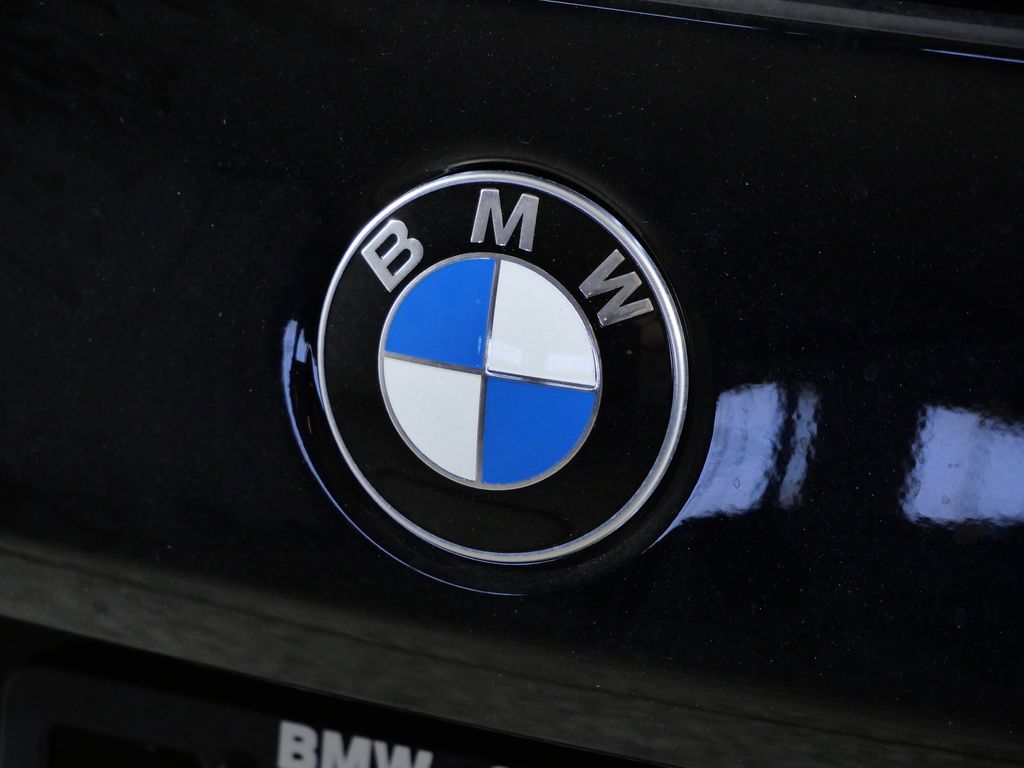 Thumbnail: 2026 BMW 5 Series - 11