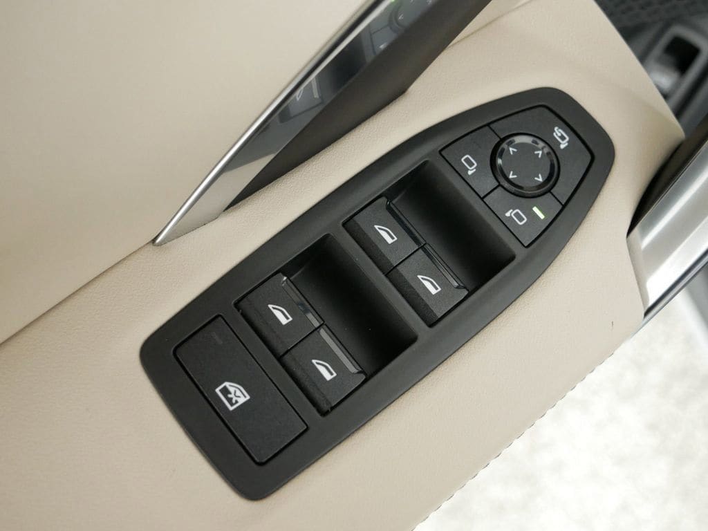 Thumbnail: 2025 BMW X1 - 33
