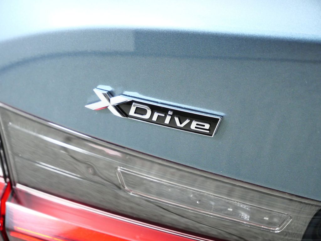 Thumbnail: 2020 BMW 3 Series - 14