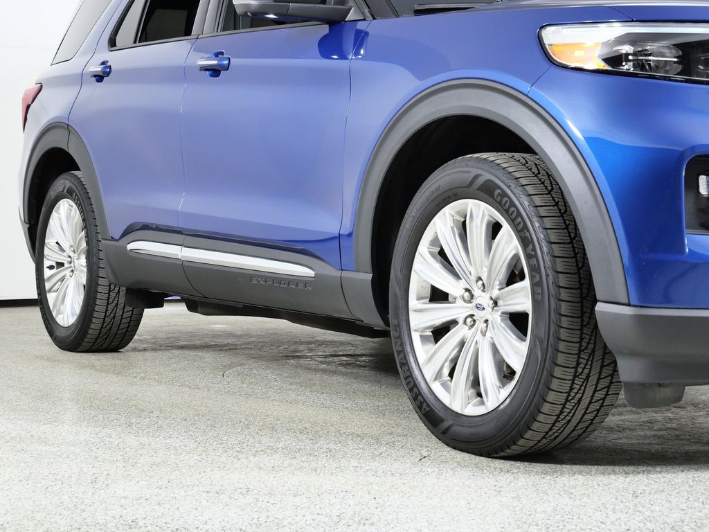 Thumbnail: 2020 Ford Explorer - 7