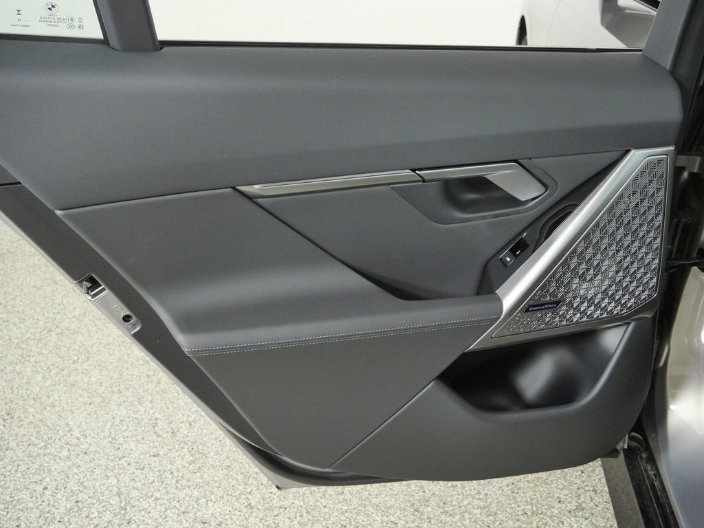 Thumbnail: 2027 BMW 5 Series - 29