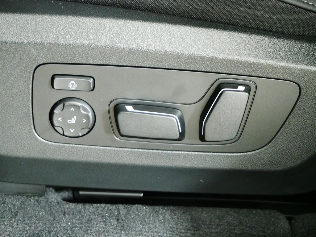 Thumbnail: 2025 BMW X3 - 36