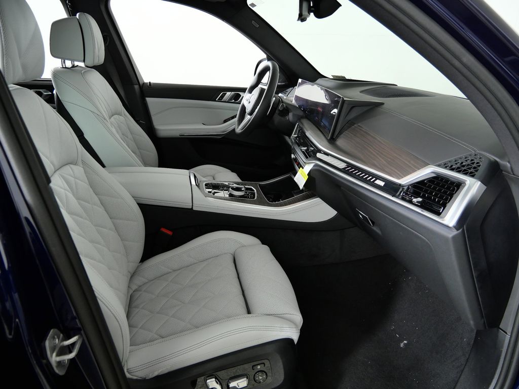 Thumbnail: 2026 BMW X5 - 20