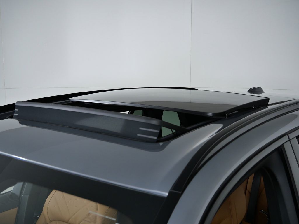 Thumbnail: 2026 BMW X5 - 18