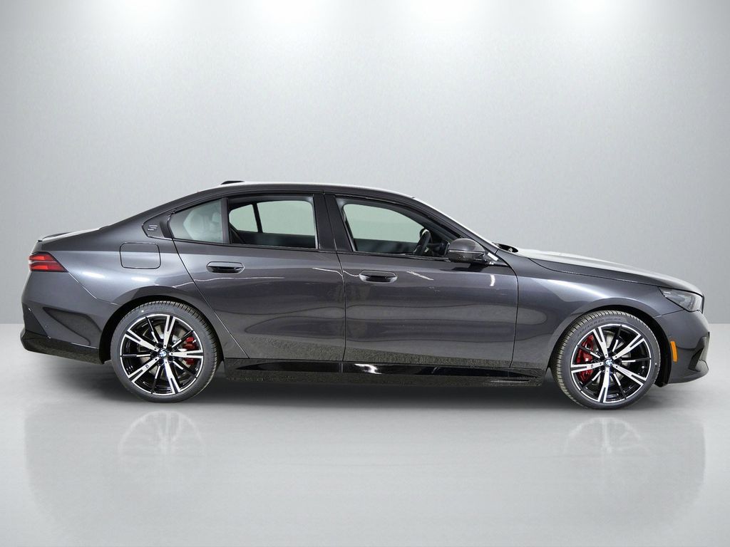 Thumbnail: 2026 BMW 5 Series - 8