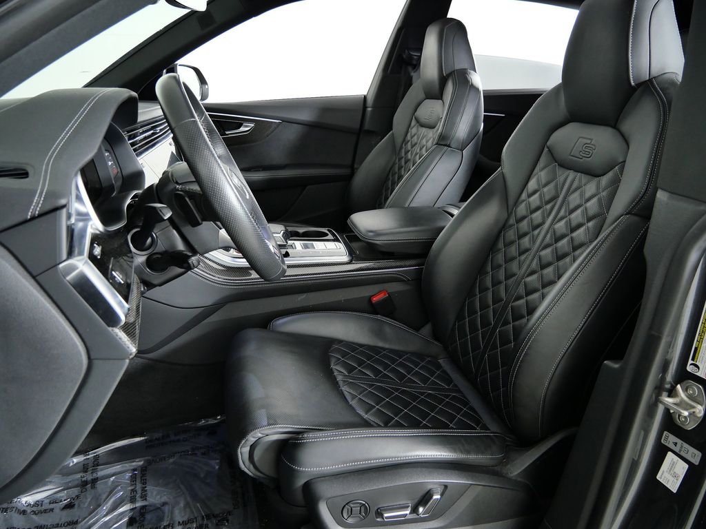 Thumbnail: 2023 Audi SQ8 - 33