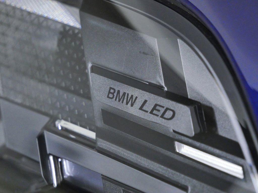 Thumbnail: 2026 BMW X5 - 4