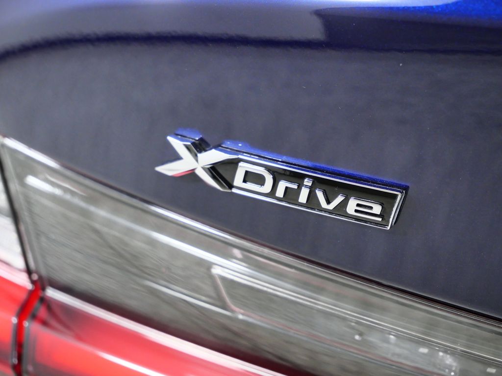 Thumbnail: 2023 BMW 3 Series - 16