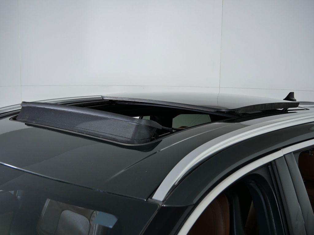 Thumbnail: 2023 Lincoln Aviator - 19