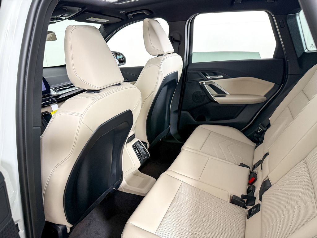 Thumbnail: 2025 BMW X1 - 30