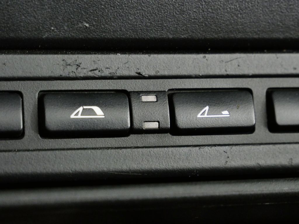 Thumbnail: 2004 BMW M3 - 40