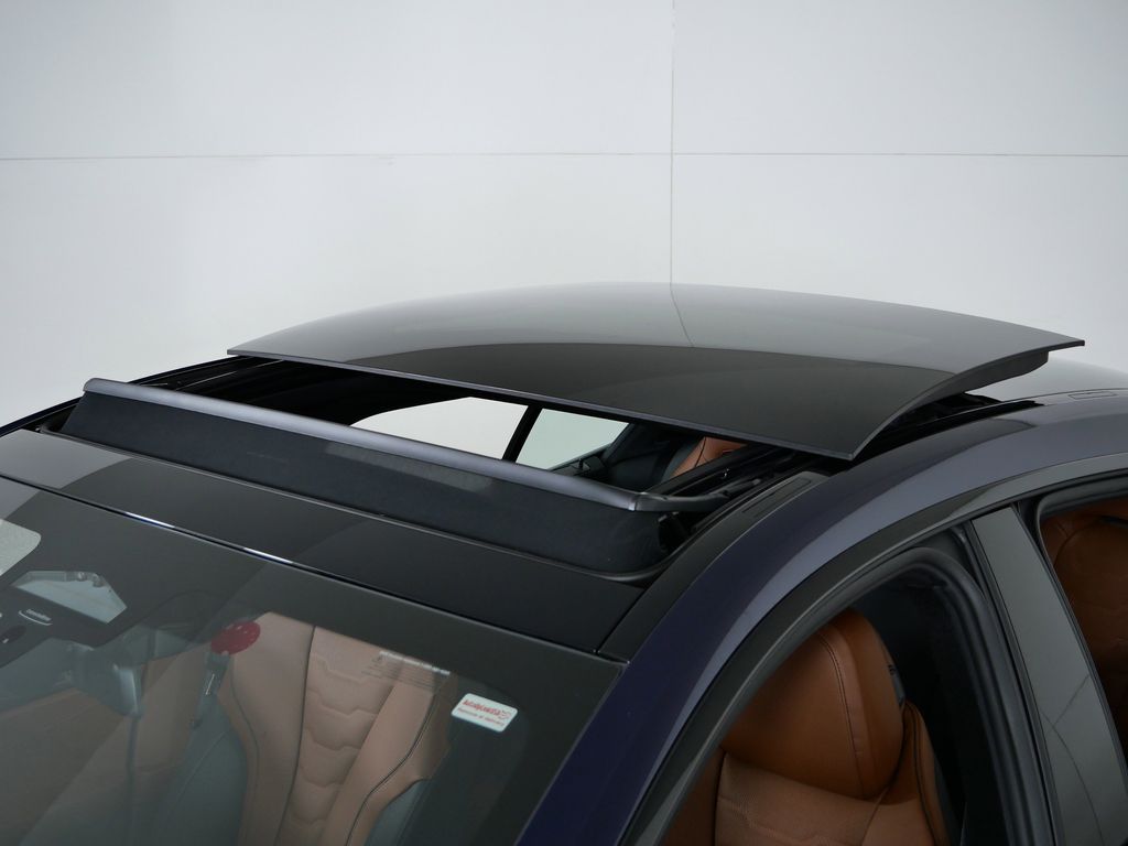 Thumbnail: 2026 BMW 8 Series - 18