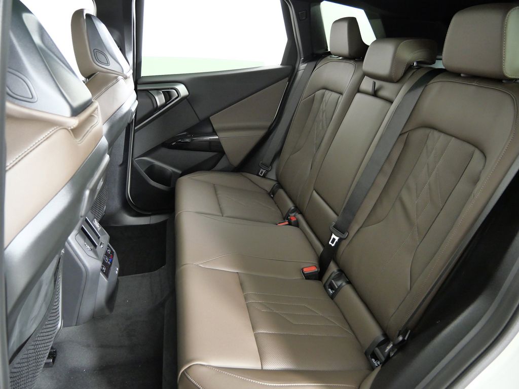 Thumbnail: 2026 BMW X3 - 32